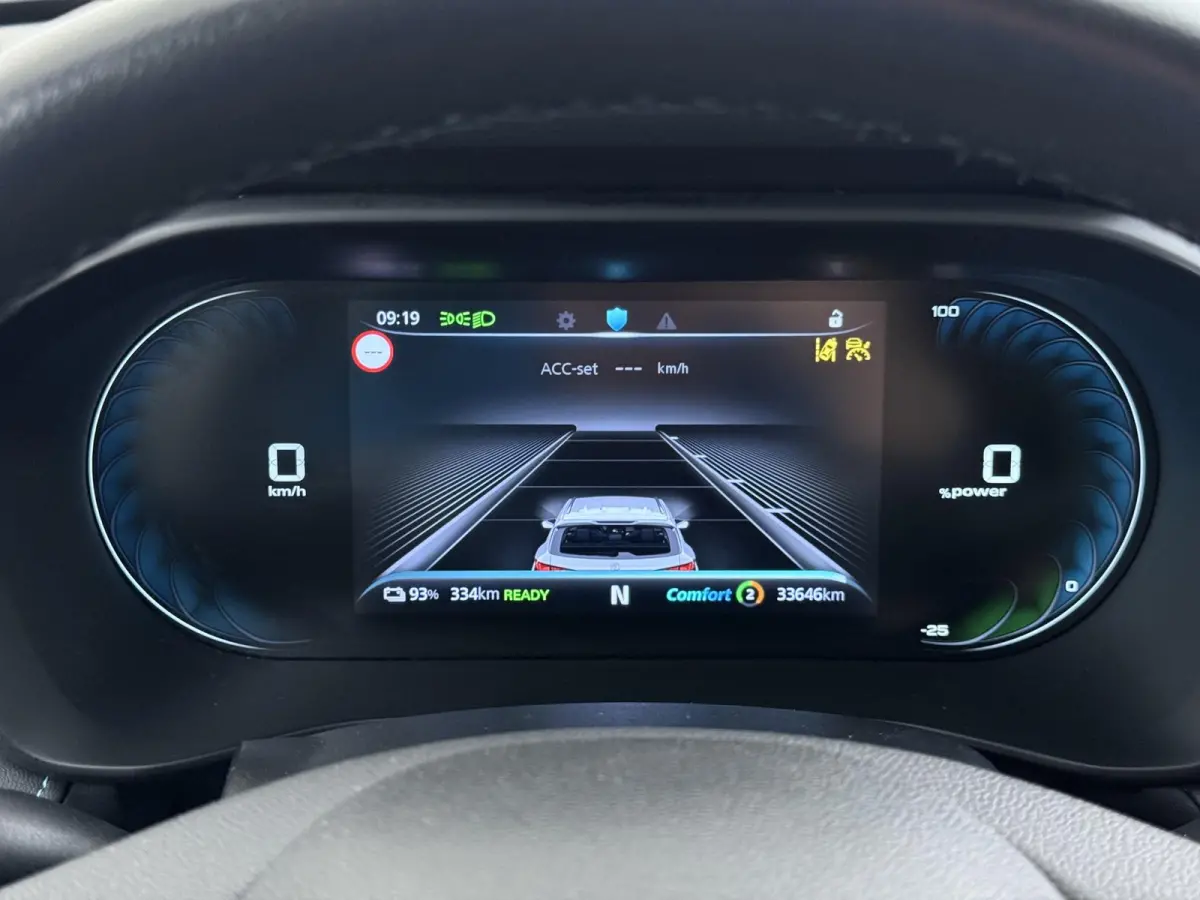 MG5 Electric Long Range Comfort 61 kWh VAN:24.900,- VOOR:21.877,- UW HERFSTVOORDEEL:3.023,- SOH 96% | ACHTERUITRIJCAMERA | ADAPTIVE CRUISE CONTROL | STOEL & STUURVERWARMING | MG DEALER ONDER