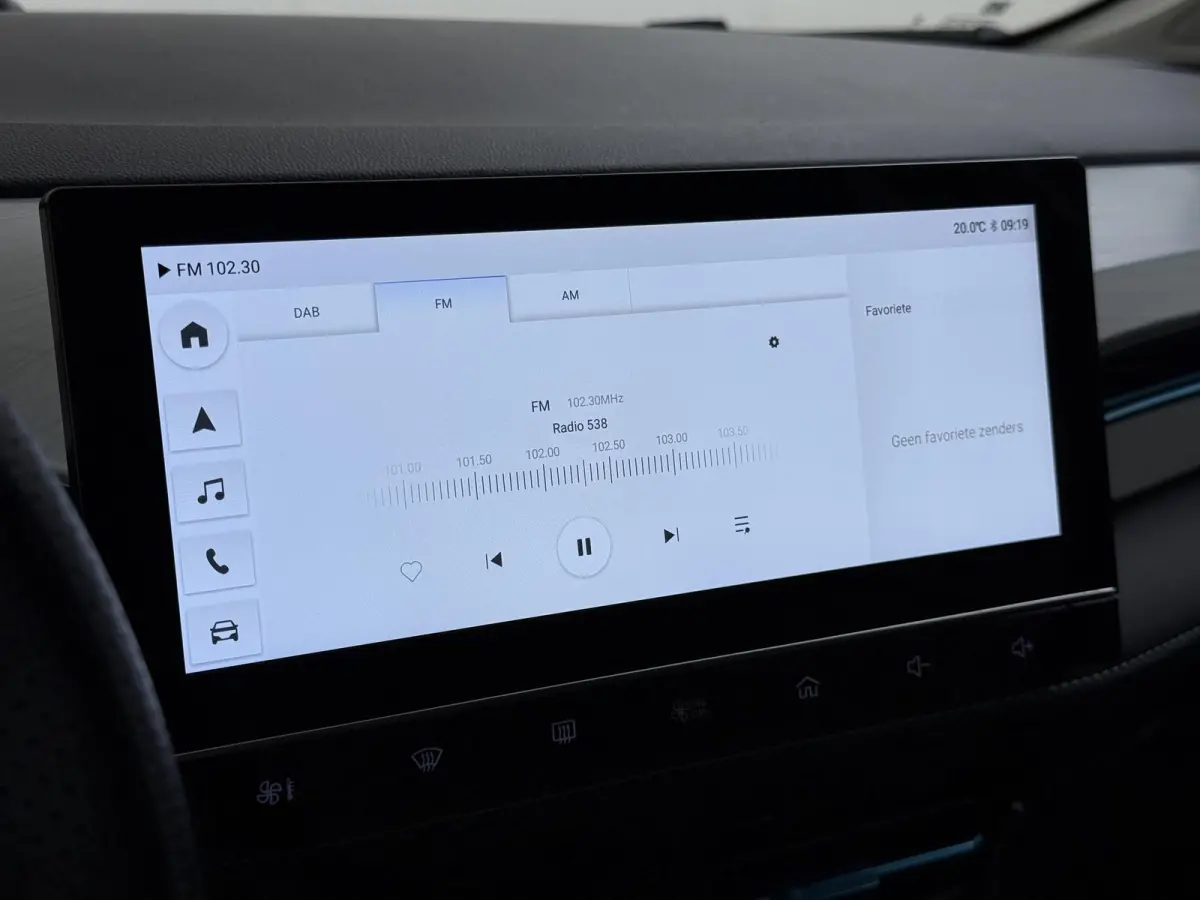 MG5 Electric Long Range Comfort 61 kWh VAN:24.900,- VOOR:21.877,- UW HERFSTVOORDEEL:3.023,- SOH 96% | ACHTERUITRIJCAMERA | ADAPTIVE CRUISE CONTROL | STOEL & STUURVERWARMING | MG DEALER ONDER