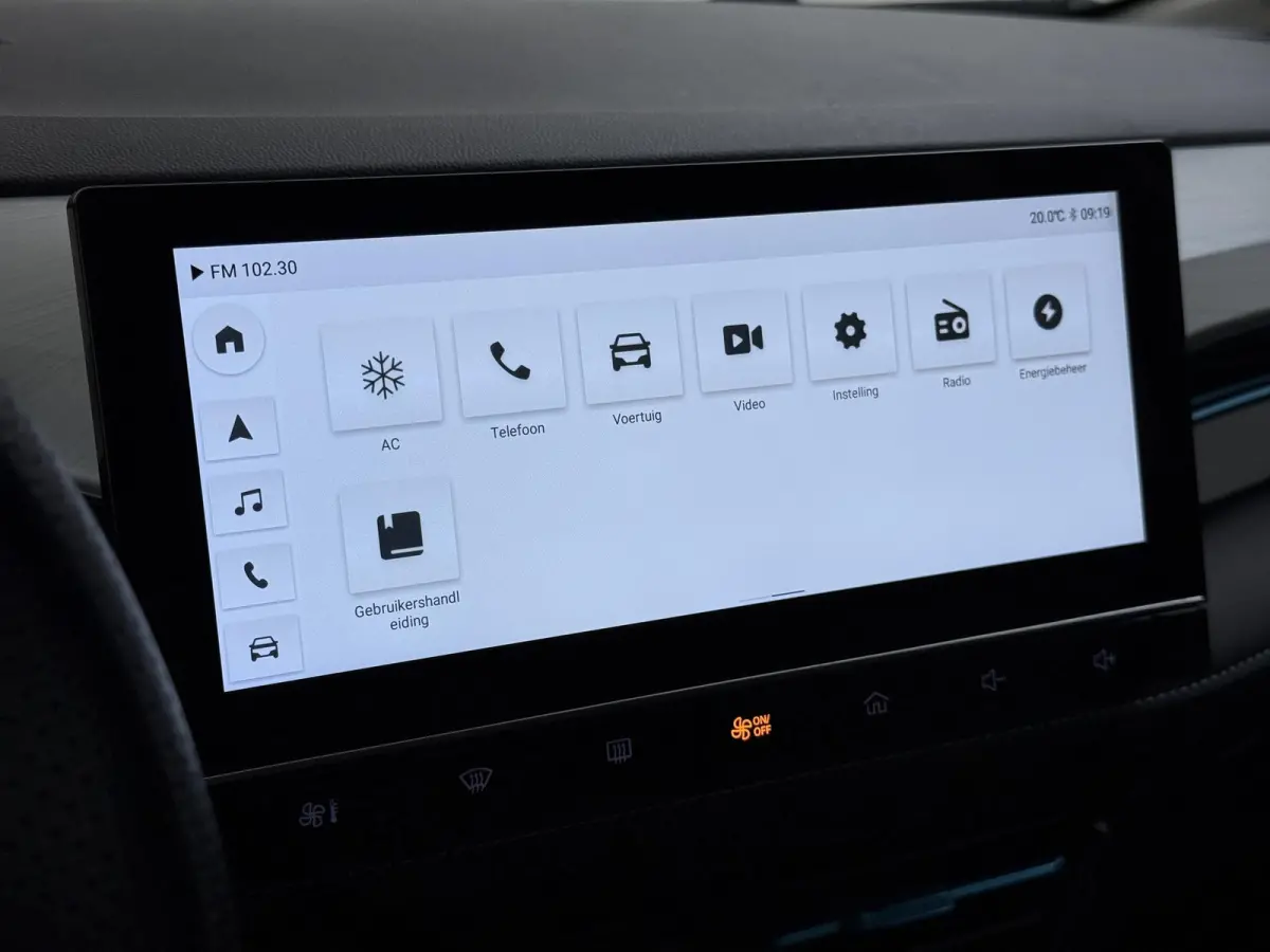 MG5 Electric Long Range Comfort 61 kWh VAN:24.900,- VOOR:21.877,- UW HERFSTVOORDEEL:3.023,- SOH 96% | ACHTERUITRIJCAMERA | ADAPTIVE CRUISE CONTROL | STOEL & STUURVERWARMING | MG DEALER ONDER