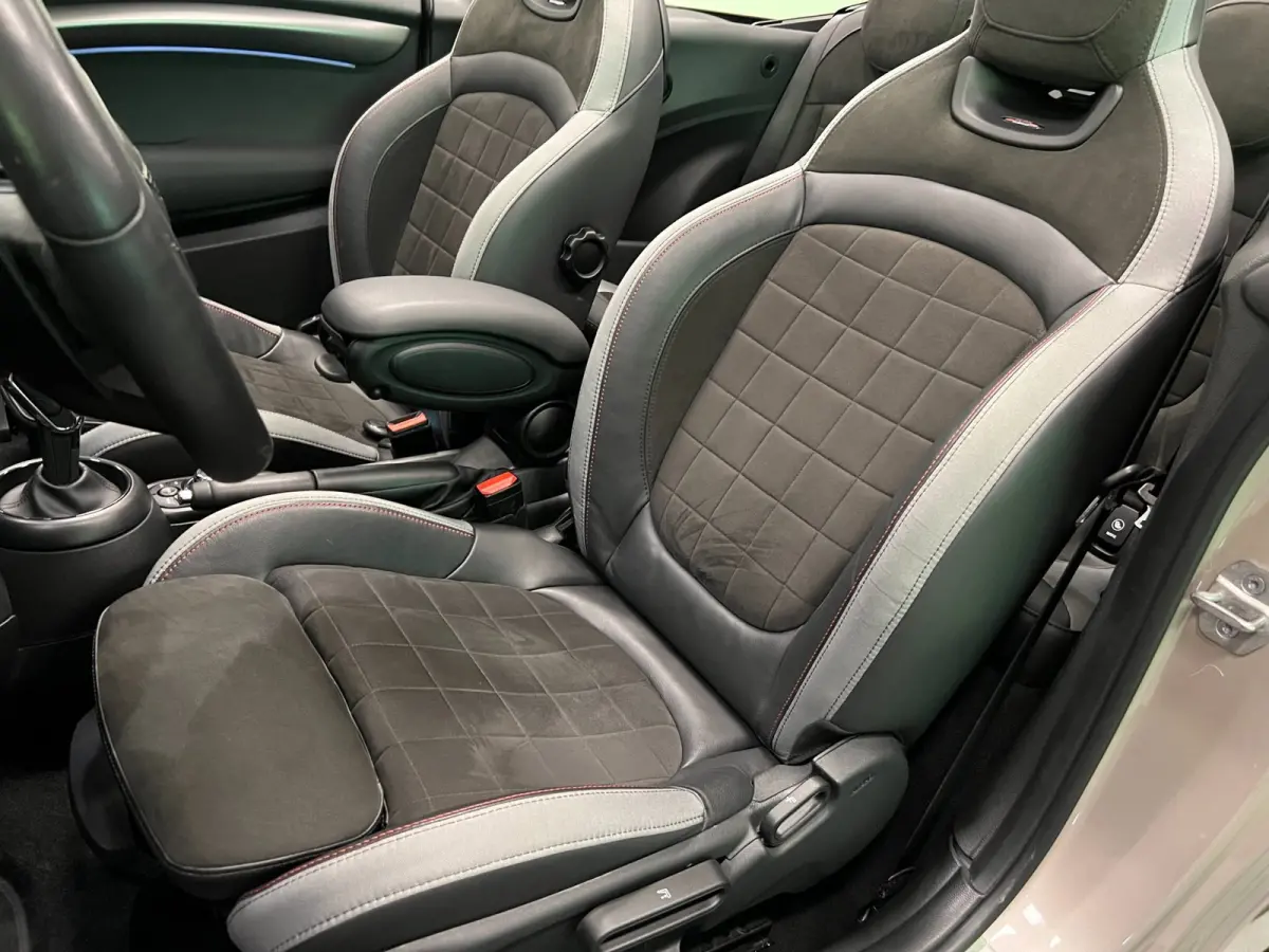2.0 S JCW 18'' JCW-STOELEN/NAVI/H-UP/H-KARDON/CAM/DAB/CARPLAY///