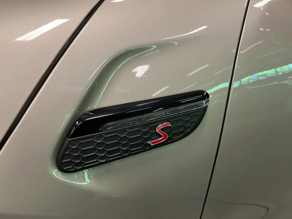 2.0 S JCW 18'' JCW-STOELEN/NAVI/H-UP/H-KARDON/CAM/DAB/CARPLAY///