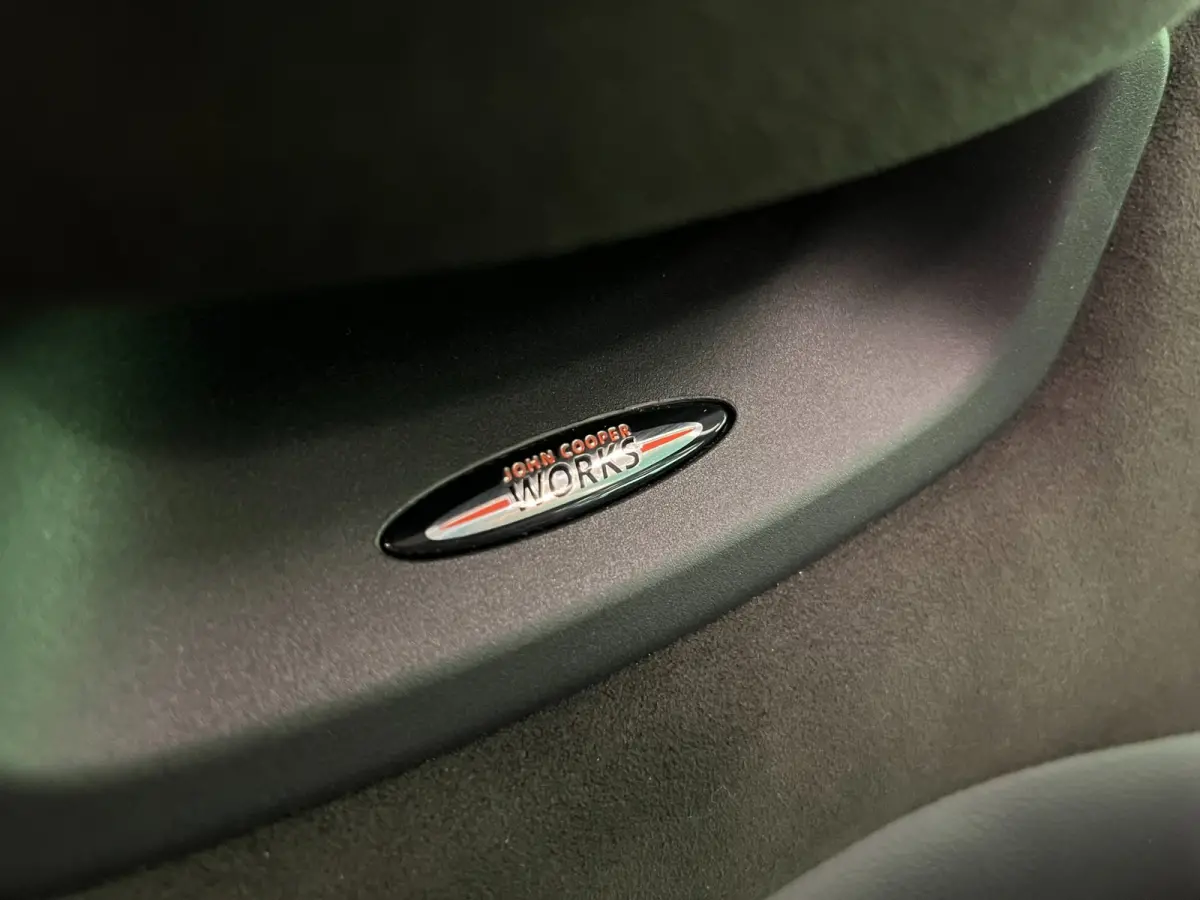 2.0 S JCW 18'' JCW-STOELEN/NAVI/H-UP/H-KARDON/CAM/DAB/CARPLAY///