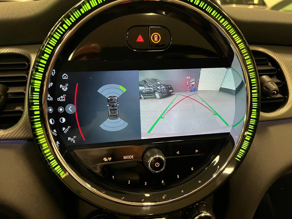 2.0 S JCW 18'' JCW-STOELEN/NAVI/H-UP/H-KARDON/CAM/DAB/CARPLAY///