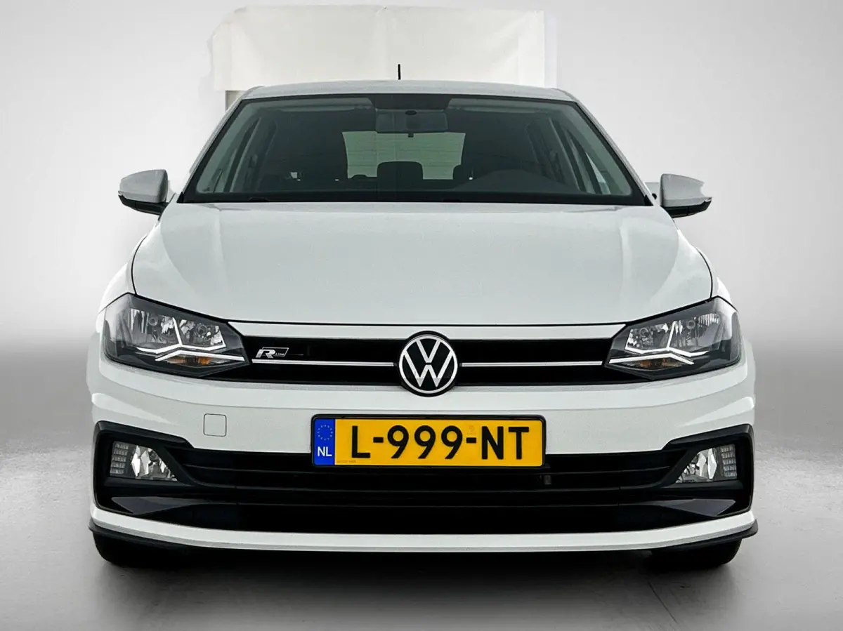 1.0 TSI R-Line Edition 95 PK | R-Line | Apple Carplay | Android Auto | Adaptive Cruise Control | Climatic | Lichtmetalen velgen | LED dagrijverlichting |