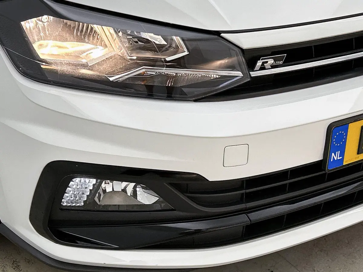 1.0 TSI R-Line Edition 95 PK | R-Line | Apple Carplay | Android Auto | Adaptive Cruise Control | Climatic | Lichtmetalen velgen | LED dagrijverlichting |