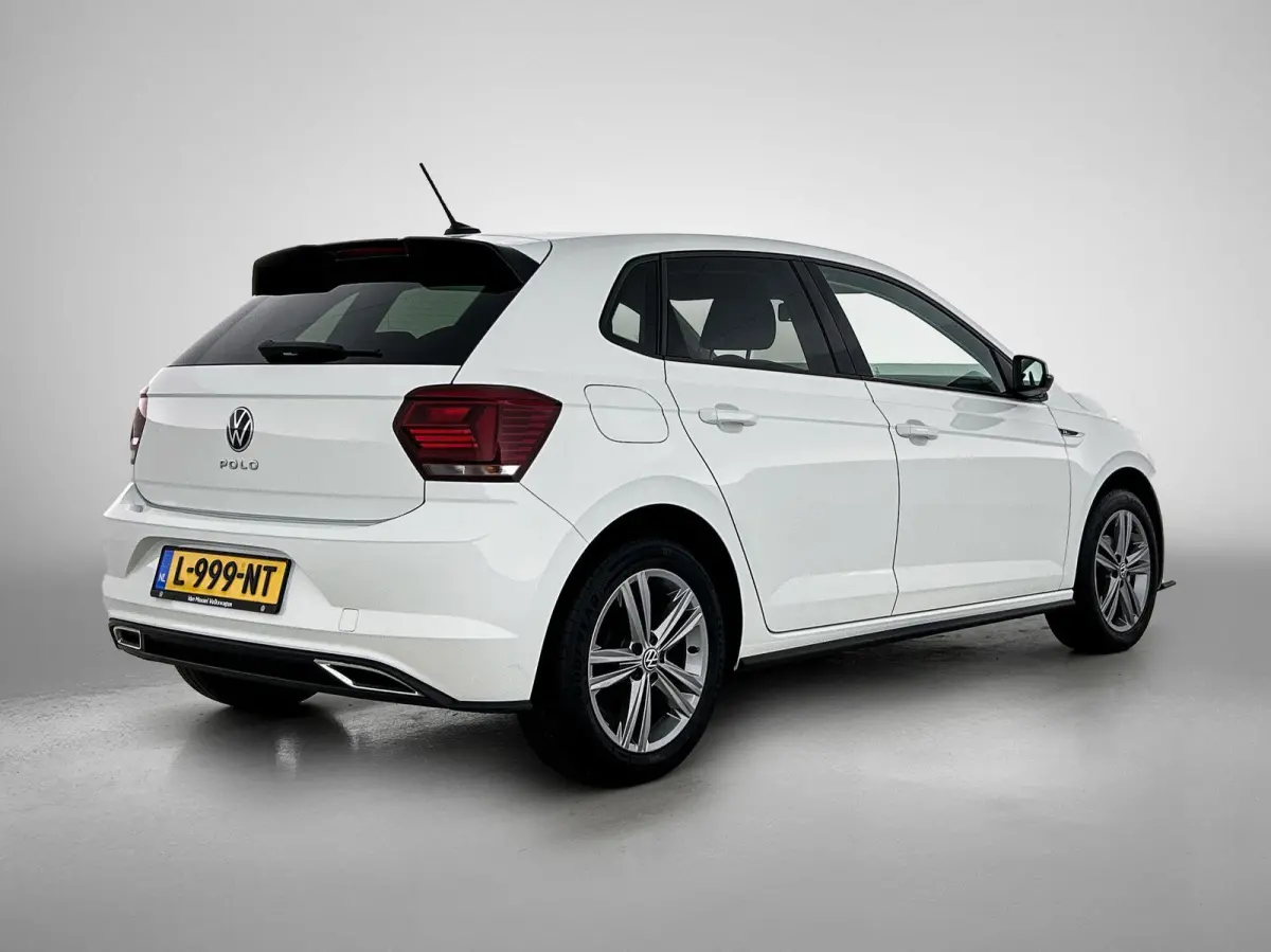 1.0 TSI R-Line Edition 95 PK | R-Line | Apple Carplay | Android Auto | Adaptive Cruise Control | Climatic | Lichtmetalen velgen | LED dagrijverlichting |