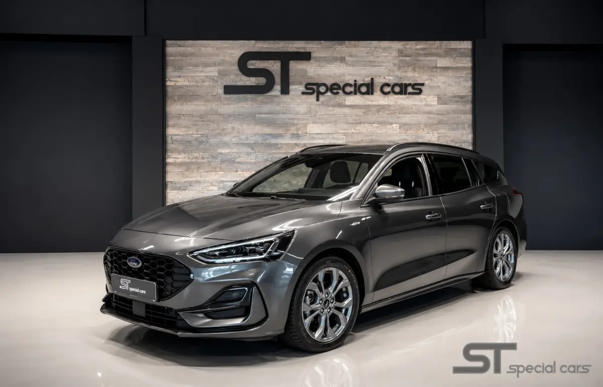 1.0 EcoBoost Hybrid ST Line|ACC|LED|Winter
