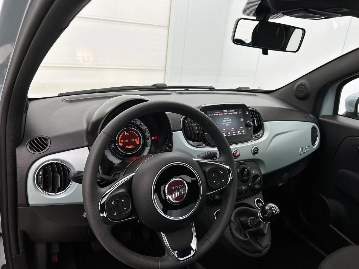 1.0 Hybrid Dolcevita Finale 69 PK | 1e eigenaar | Panoramadak | Apple carplay | Android auto | Airco | Parkeersensoren | Lichtmetalen velgen | DAB |