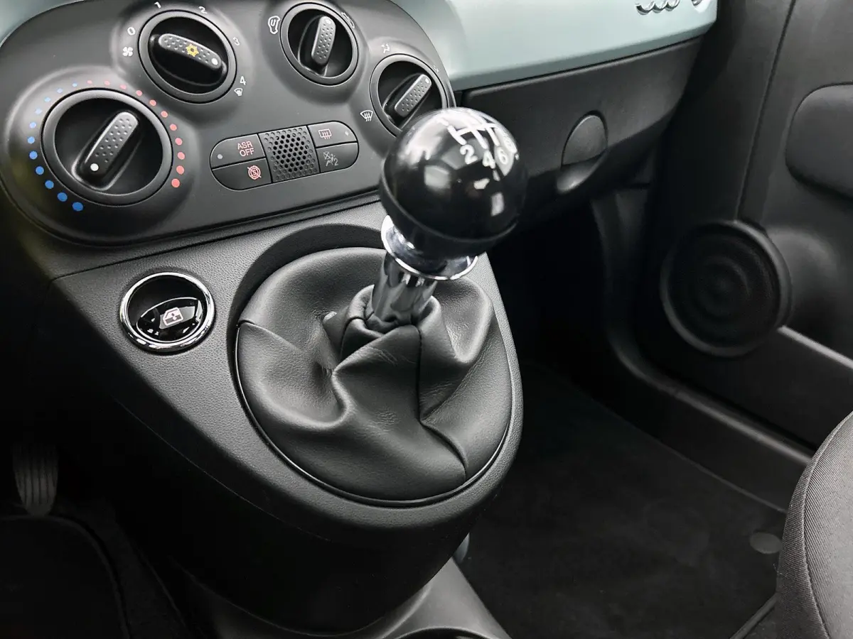 1.0 Hybrid Dolcevita Finale 69 PK | 1e eigenaar | Panoramadak | Apple carplay | Android auto | Airco | Parkeersensoren | Lichtmetalen velgen | DAB |