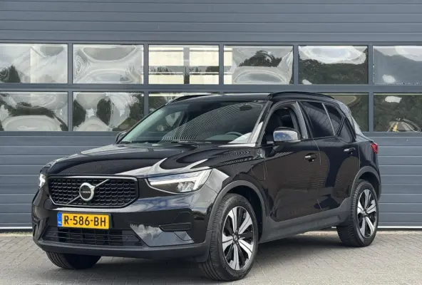 1.5 T5 PLUG-IN HYBRID PLUS DARK I LEDEREN BEKLEDING I WINTERPAKKET I P-CAMERA I ADAPTIVE CRUISE
