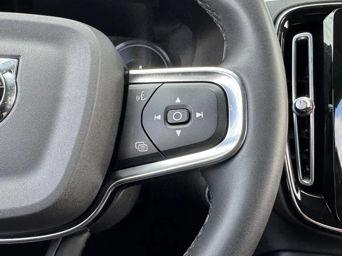 1.5 T5 PLUG-IN HYBRID PLUS DARK I LEDEREN BEKLEDING I WINTERPAKKET I P-CAMERA I ADAPTIVE CRUISE