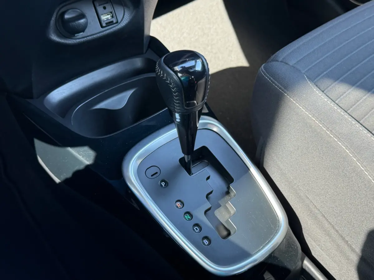 1.5 Hybrid automaat Dynamic Bi-Tone, Navi, KeyLess, Camera