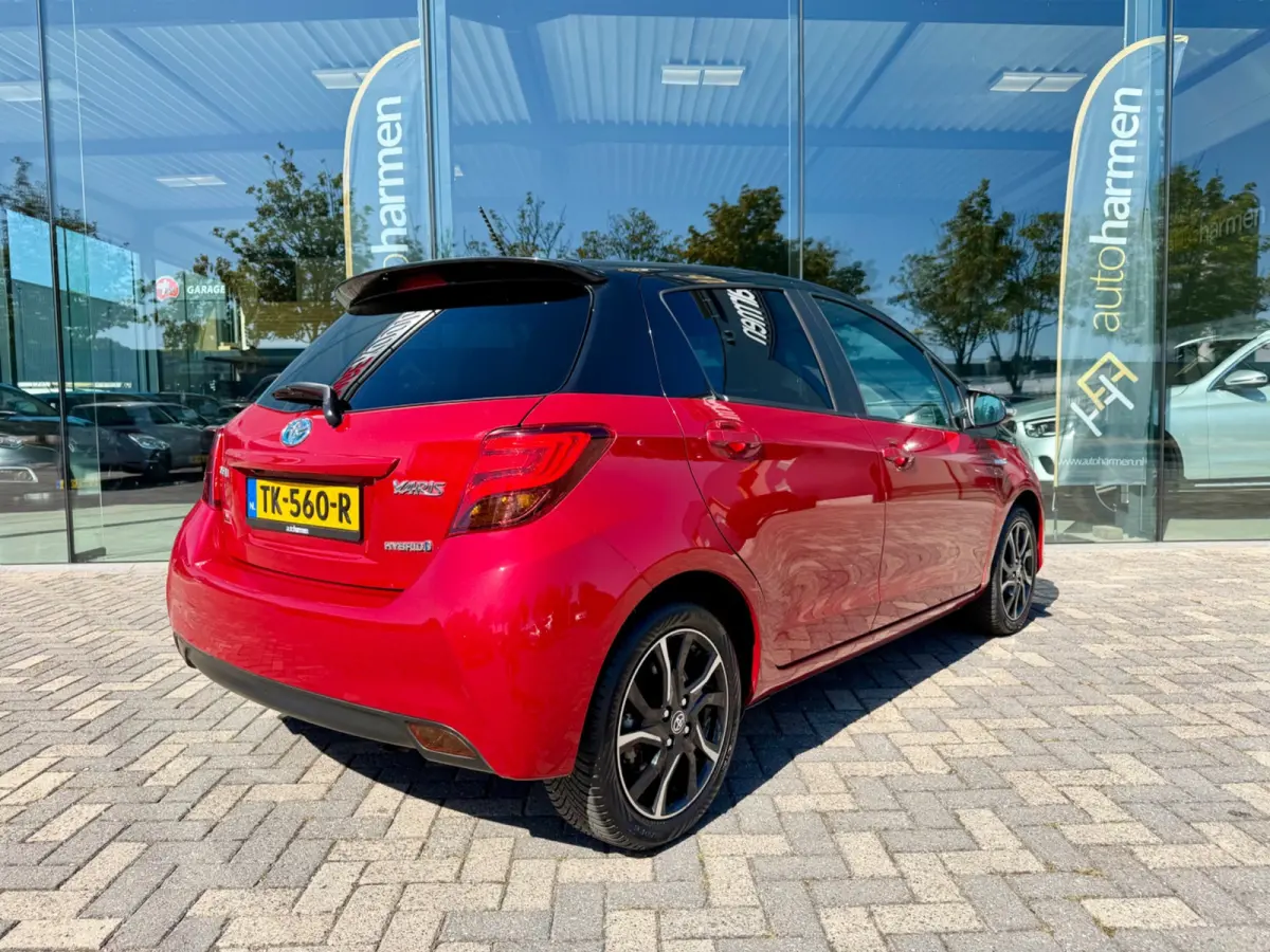 1.5 Hybrid automaat Dynamic Bi-Tone, Navi, KeyLess, Camera
