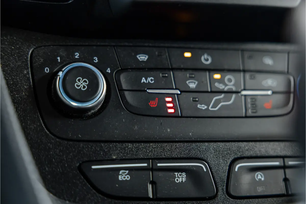 1.5 EcoBlue L2 | CarPlay | Camera | Cruise control | Navigatie | Stoelverwarming | Lane assist | DAB | Euro 6 | Nieuwe APK | Dealer onderhouden