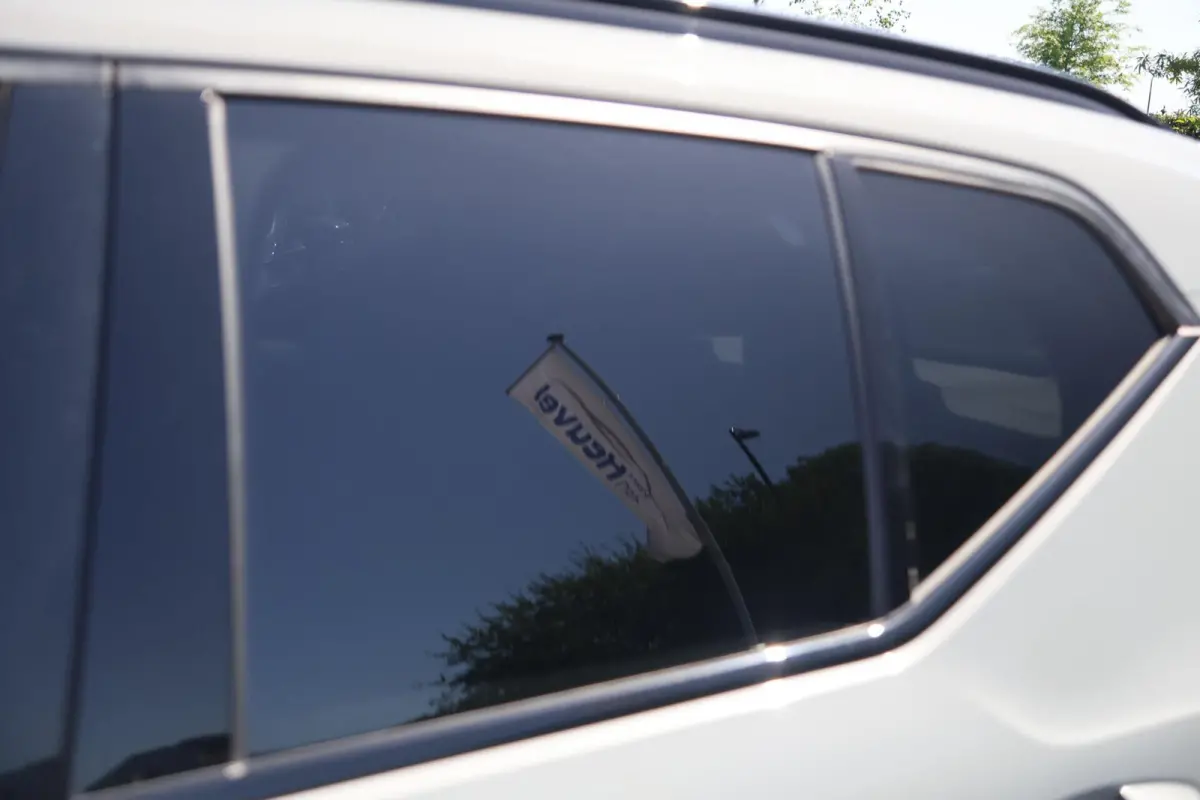 T5 Ultimate Dark | Stoelverwarming | Parkeercamera | Panoramadak | Pilot Assist | BLIS | H/K | 20 Inch | Keyless