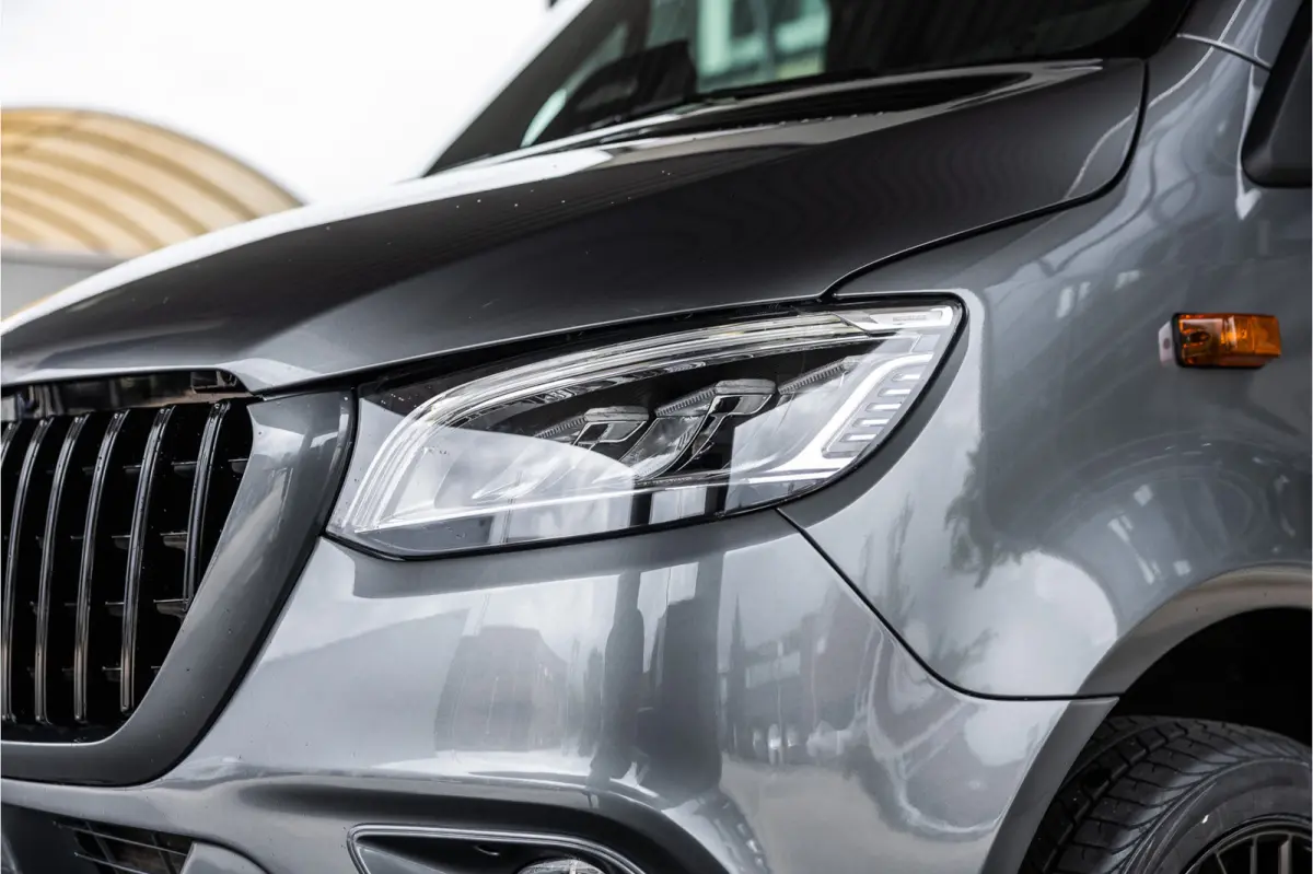 317 1.9 CDI L2H2 | AMG | LED | CarPlay | Camera | Navigatie | Stoelverwarming | Cruise control | Dealer onderhouden | Lederen bekleding | Nieuwe APK | L2H2