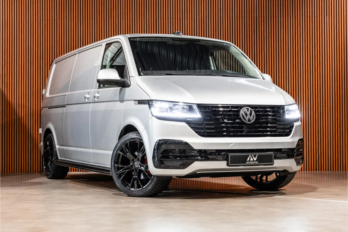 T6.1 2.0 TDI DSG L2H1 | AV Edition | Bi-Xenon | CarPlay | Camera | Cruise control | Trekhaak | MF Stuur | BPM Vrij