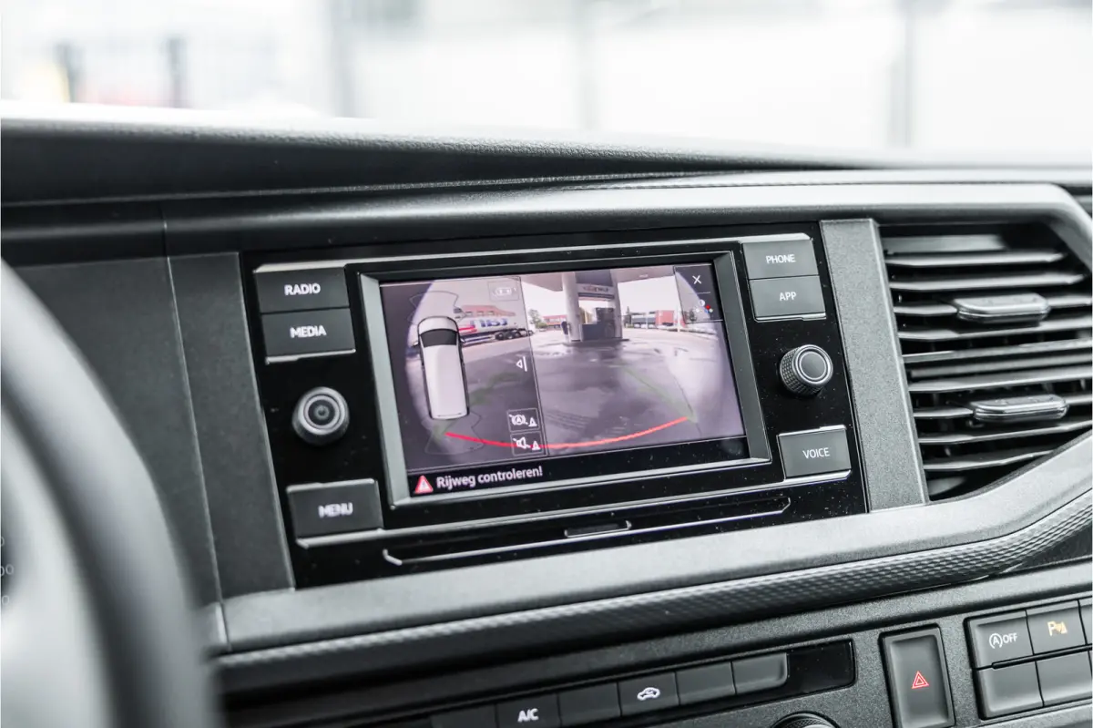 T6.1 2.0 TDI DSG L2H1 | AV Edition | Bi-Xenon | CarPlay | Camera | Cruise control | Trekhaak | MF Stuur | BPM Vrij