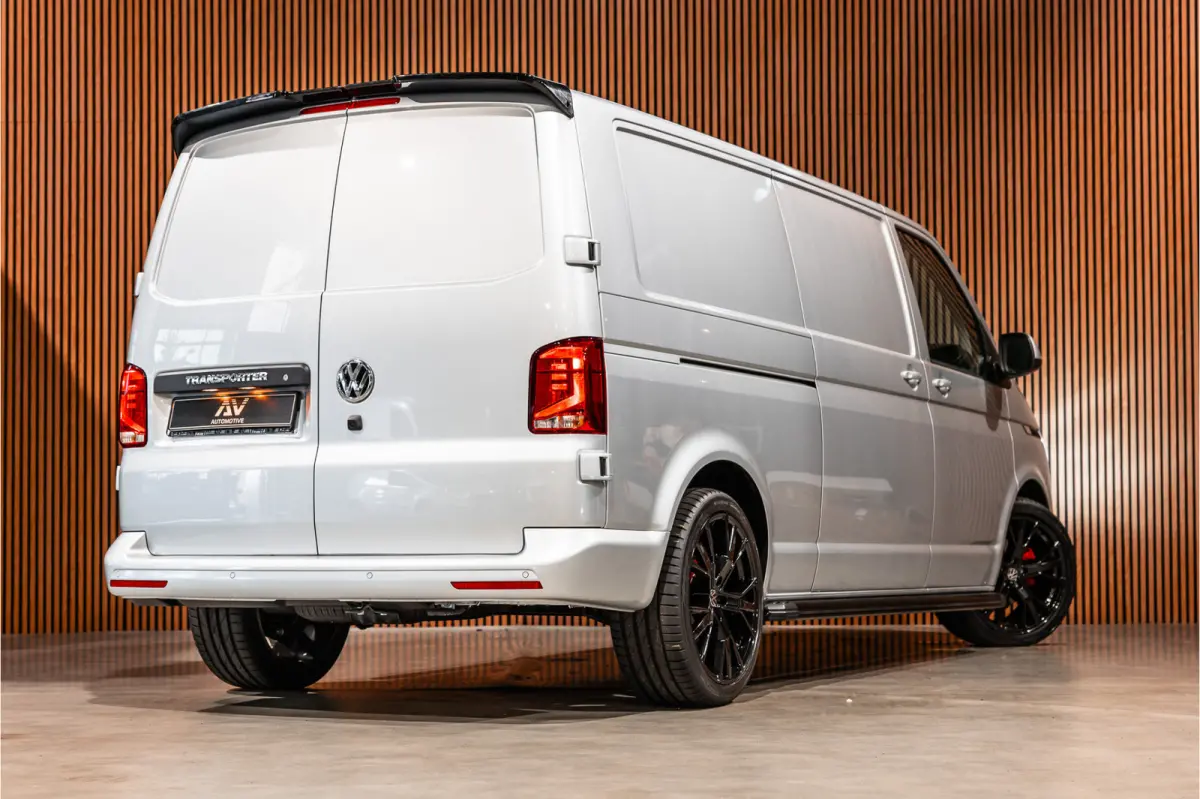 T6.1 2.0 TDI DSG L2H1 | AV Edition | Bi-Xenon | CarPlay | Camera | Cruise control | Trekhaak | MF Stuur | BPM Vrij