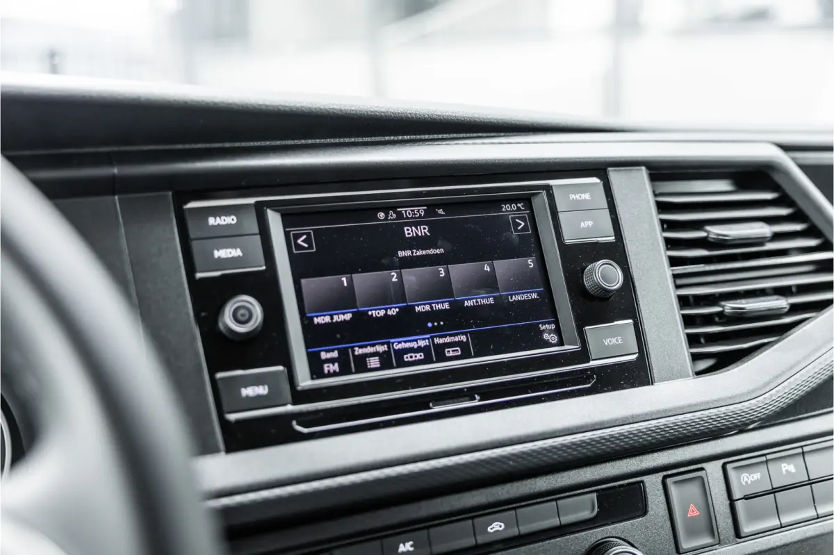 T6.1 2.0 TDI DSG L2H1 | AV Edition | Bi-Xenon | CarPlay | Camera | Cruise control | Trekhaak | MF Stuur | BPM Vrij