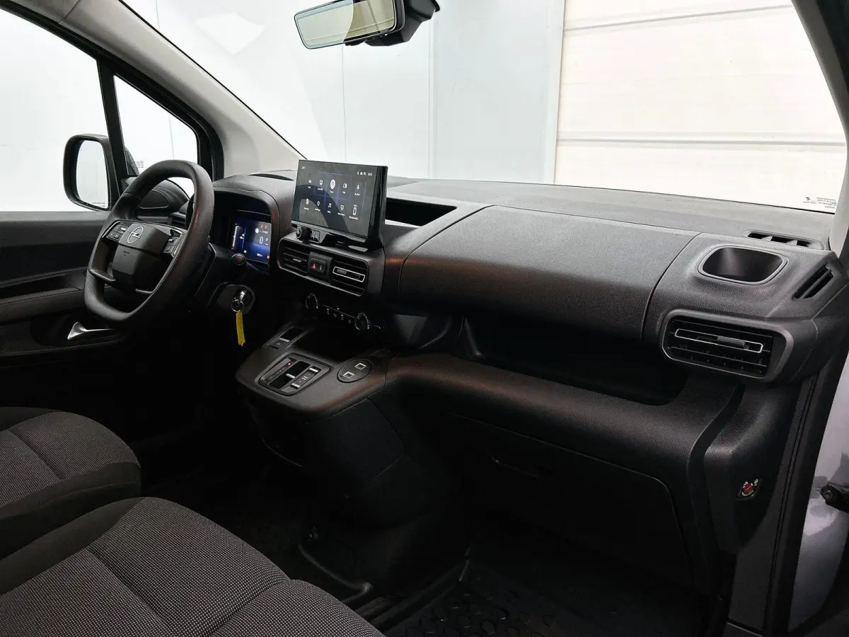 1.5 BlueHDi 130PK L2 Automaat Apple Carplay / Android Auto Navigatie Trekhaak Airco Camera Cruise Control Parkeersensoren V+A DAB