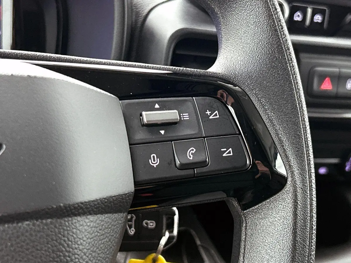 1.5 BlueHDi 130PK L2 Automaat Apple Carplay / Android Auto Navigatie Trekhaak Airco Camera Cruise Control Parkeersensoren V+A DAB