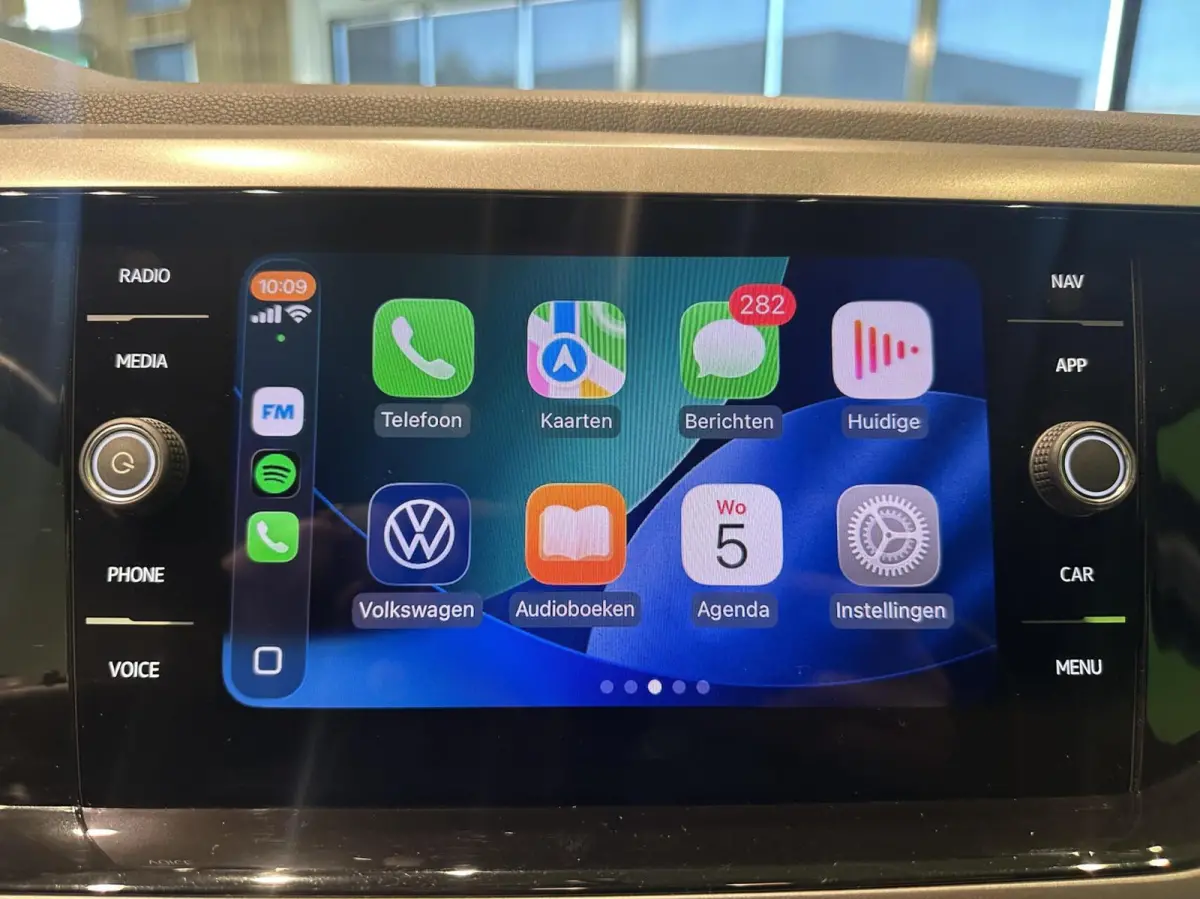 1.0 TSI Comfortline | Apple/Android |