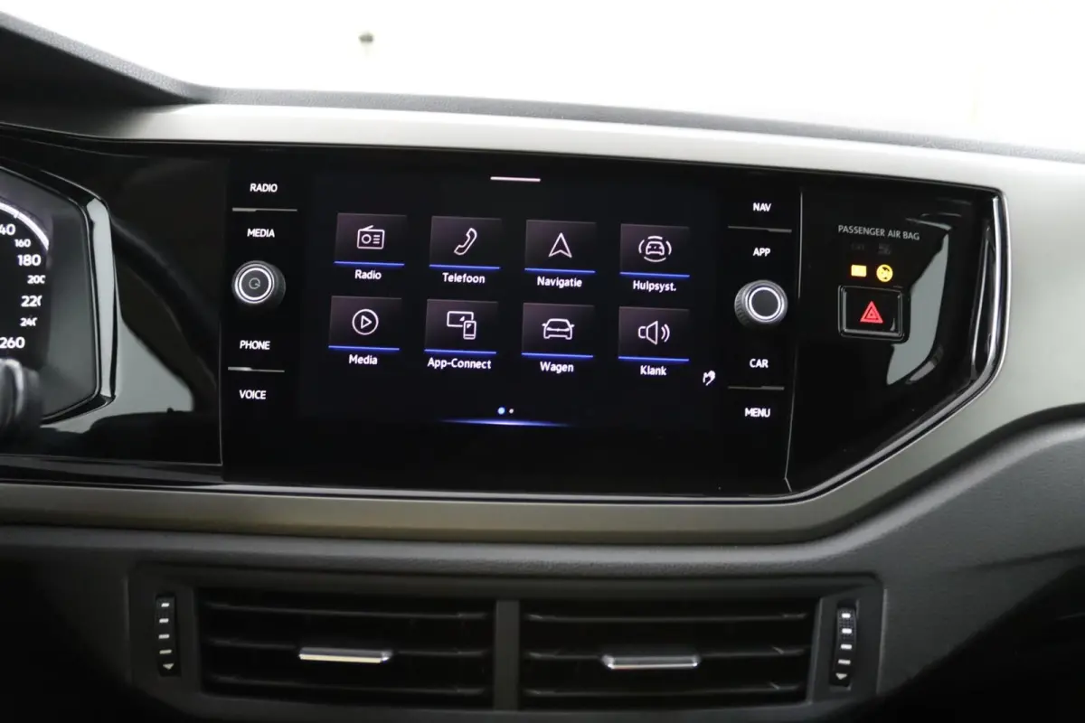 1.0 TSI Comfortline | Apple/Android |