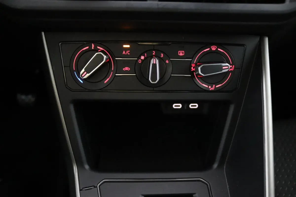 1.0 TSI Comfortline | Apple/Android |