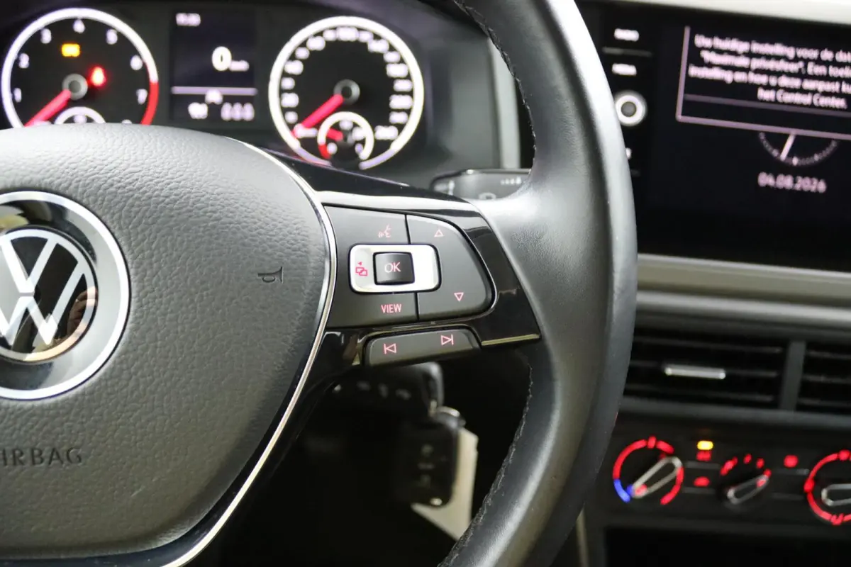 1.0 TSI Comfortline | Apple/Android |