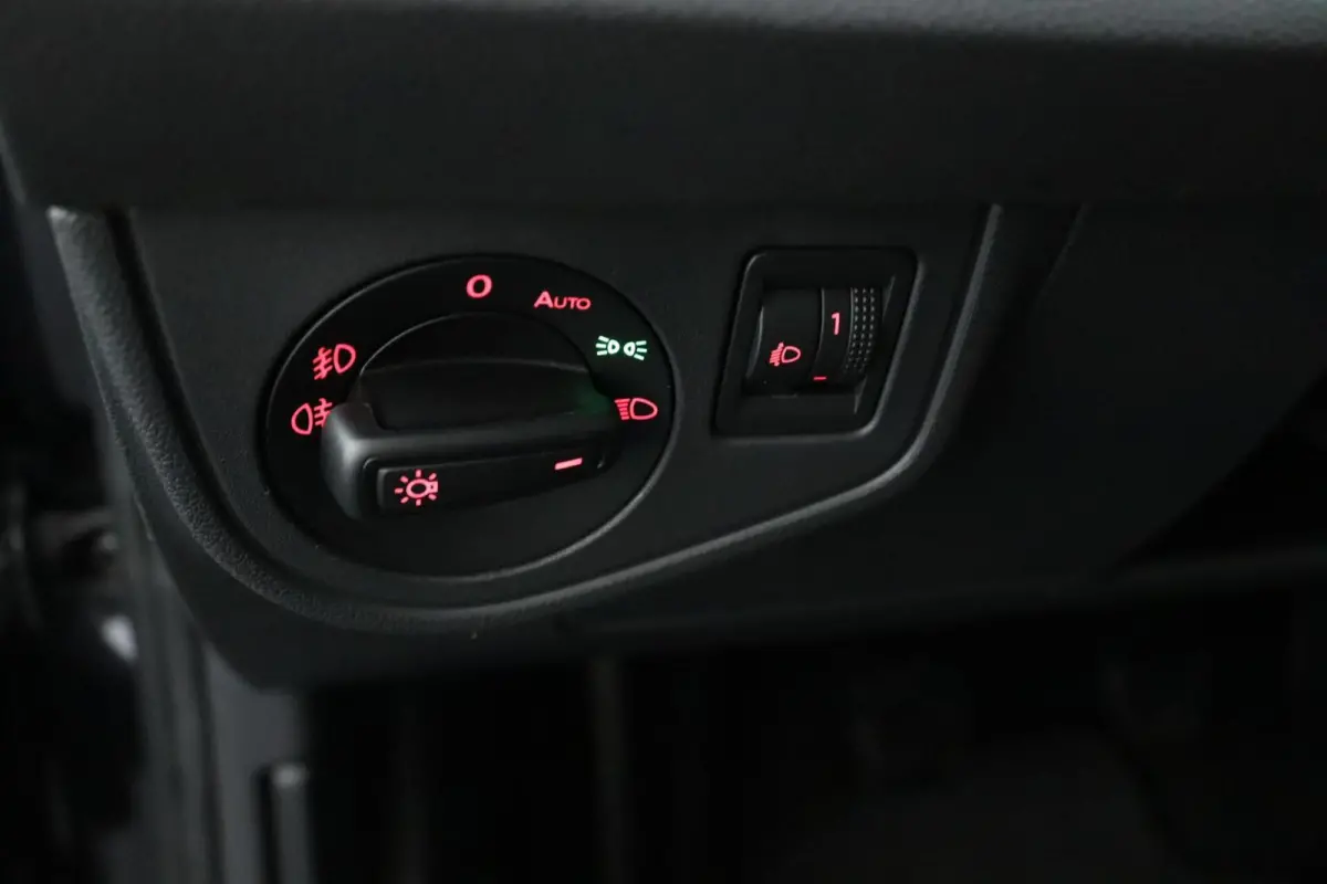 1.0 TSI Comfortline | Apple/Android |