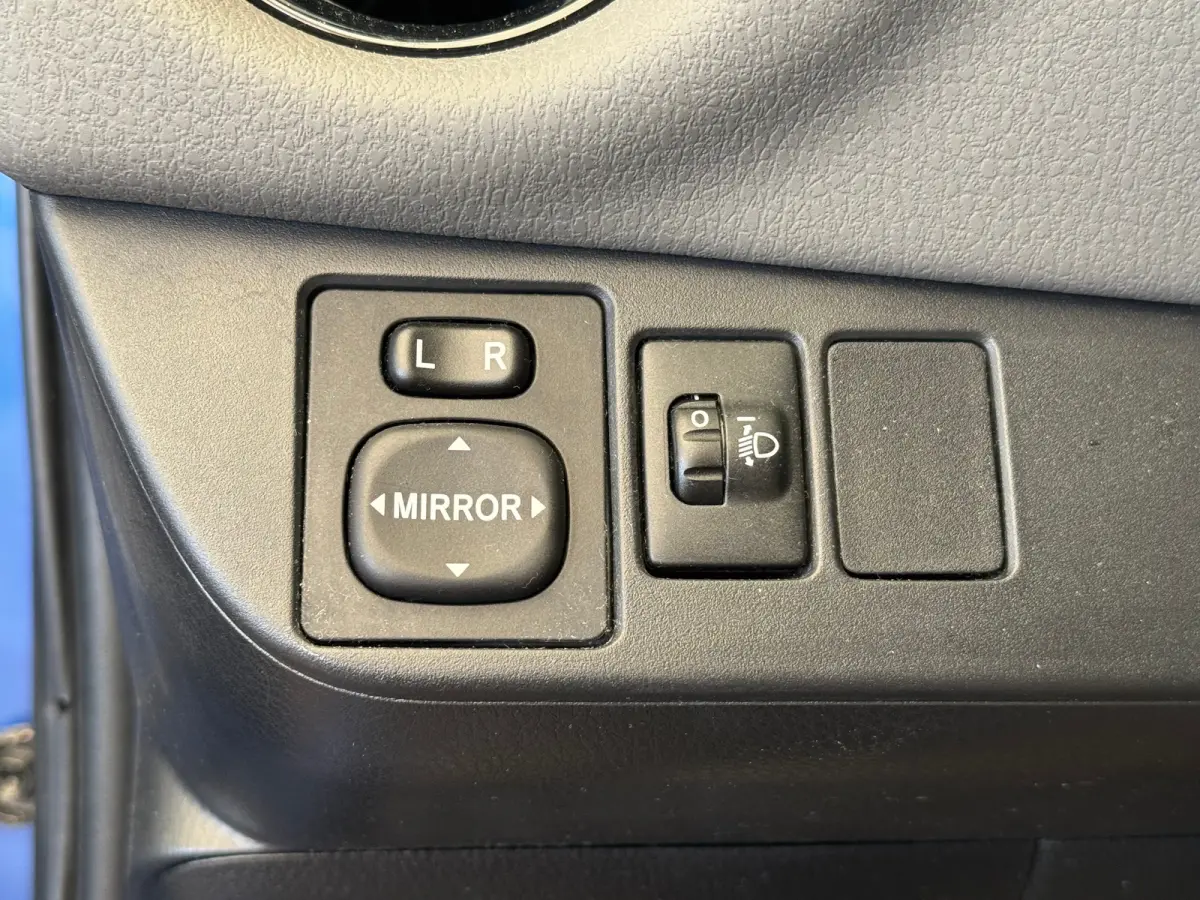 1.5 Hybrid Executive Automaat! | Camera | All Season Banden! | Navigatie  | Bluetooth | 16 LMV | Airco | Rijstrook sensor | | Achteruitrijcamera | Bots herkenning en activatie | Buitenspiege