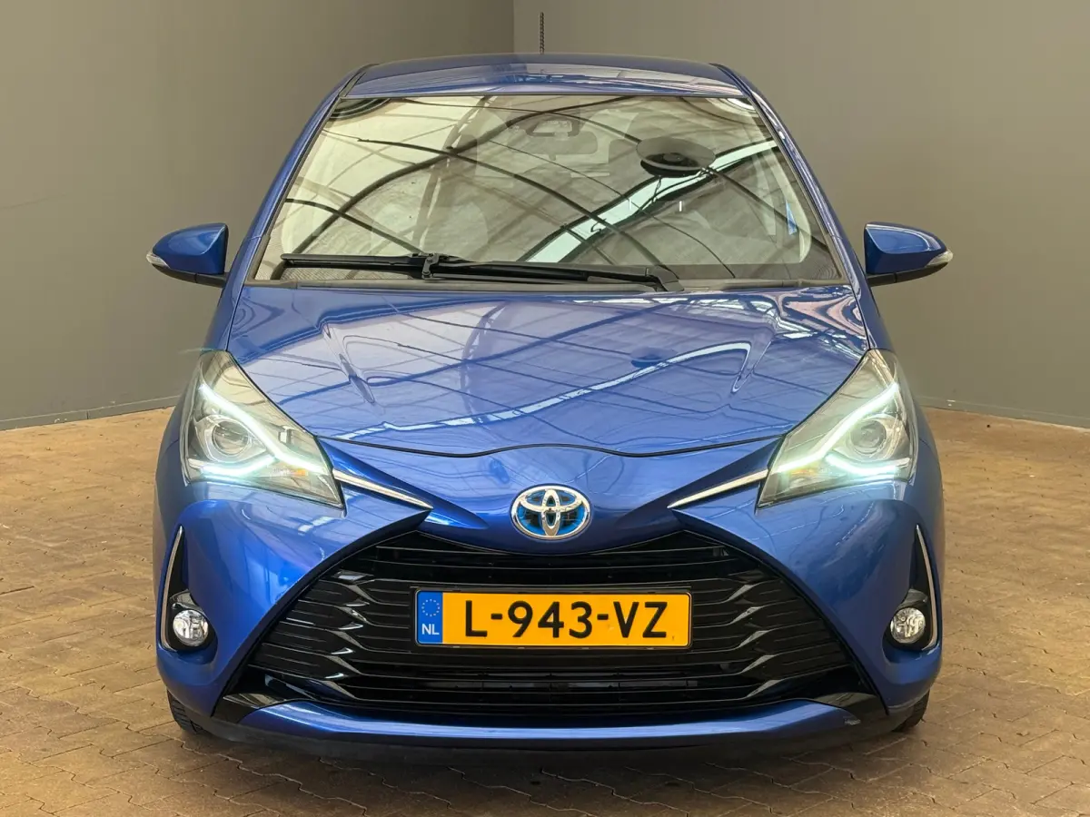 1.5 Hybrid Executive Automaat! | Camera | All Season Banden! | Navigatie  | Bluetooth | 16 LMV | Airco | Rijstrook sensor | | Achteruitrijcamera | Bots herkenning en activatie | Buitenspiege