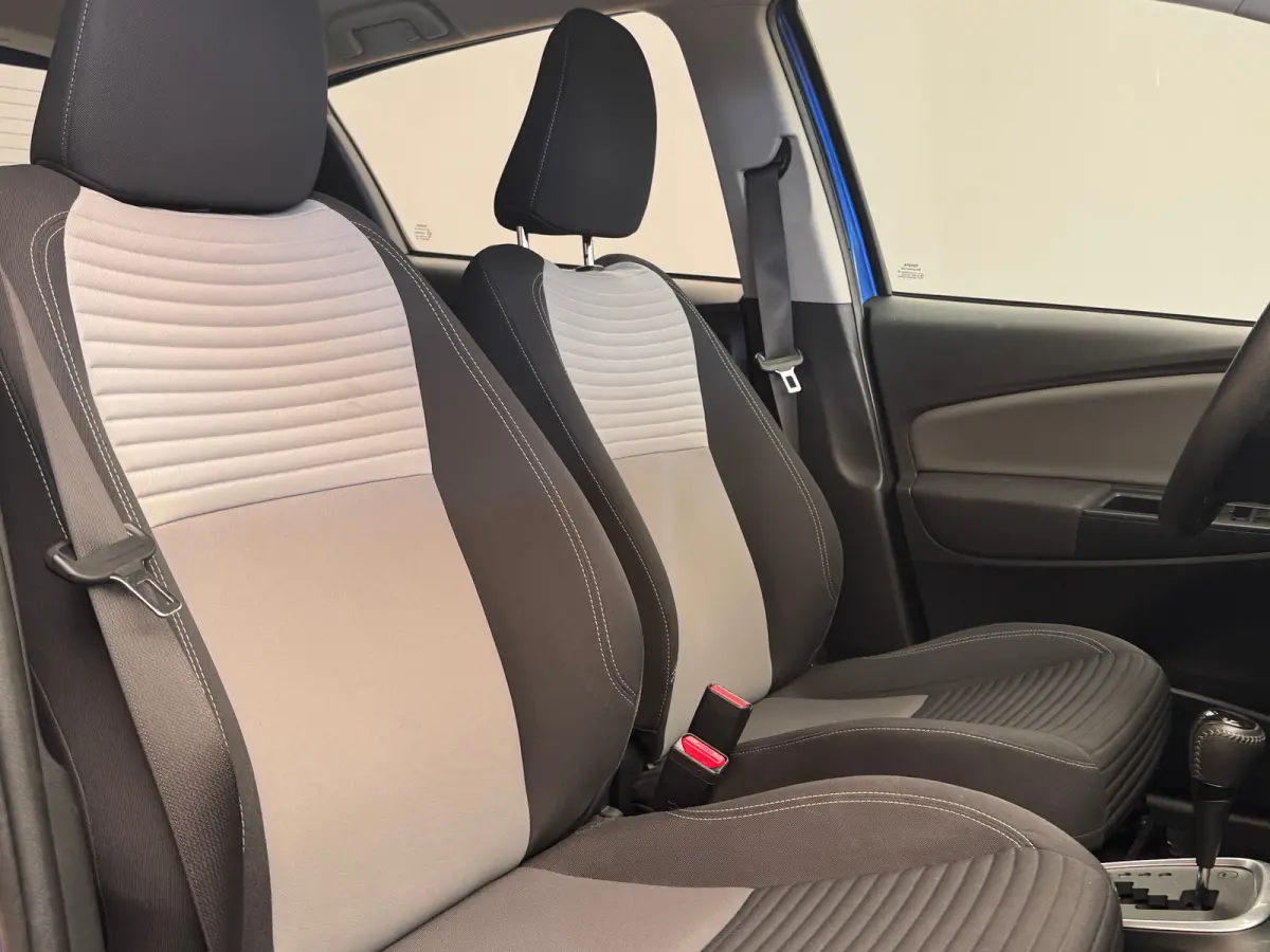 1.5 Hybrid Executive Automaat! | Camera | All Season Banden! | Navigatie  | Bluetooth | 16 LMV | Airco | Rijstrook sensor | | Achteruitrijcamera | Bots herkenning en activatie | Buitenspiege