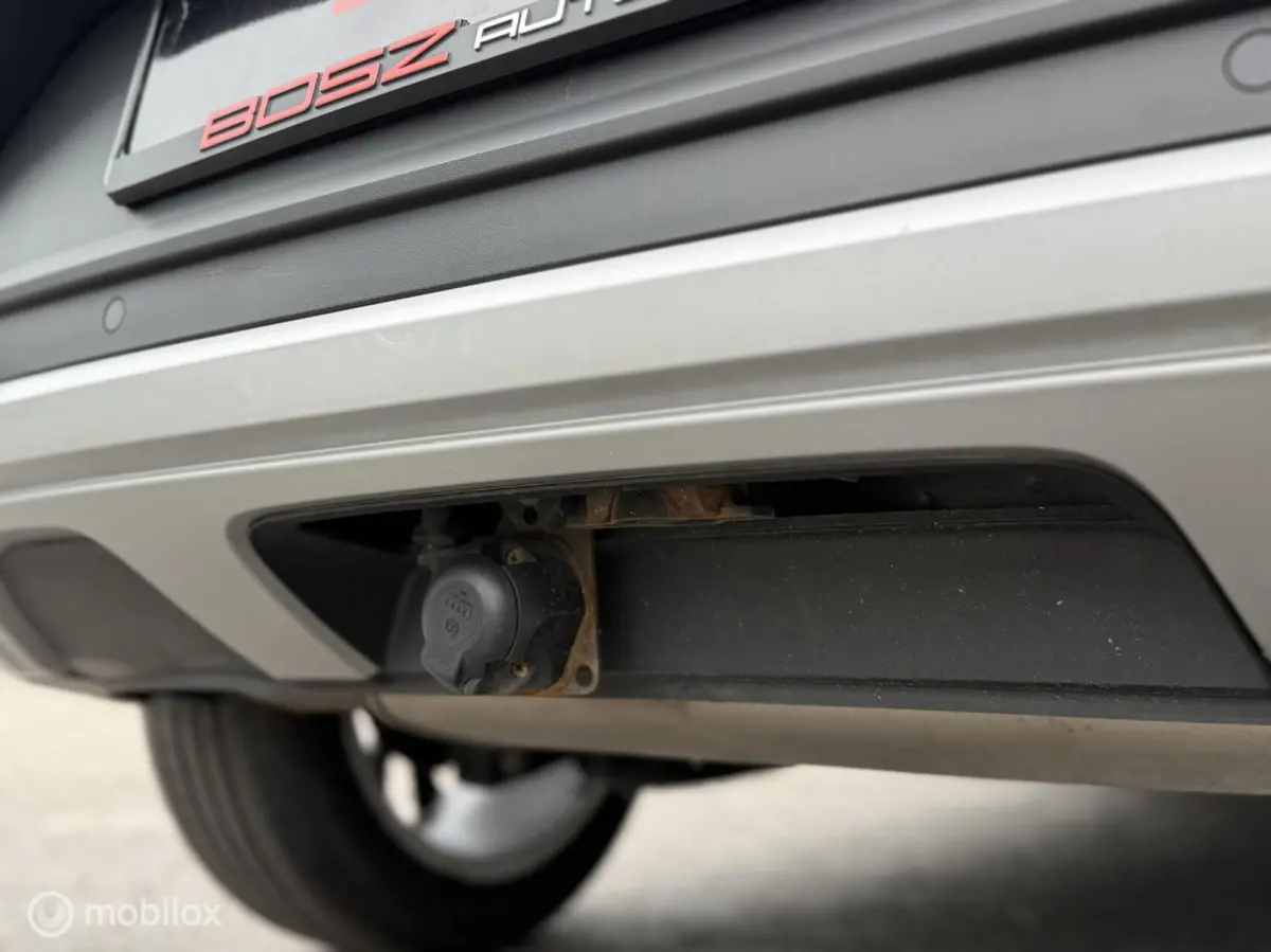 1.5 TSI DSG PANO IQ LANE KEYLESS TREKHAAK