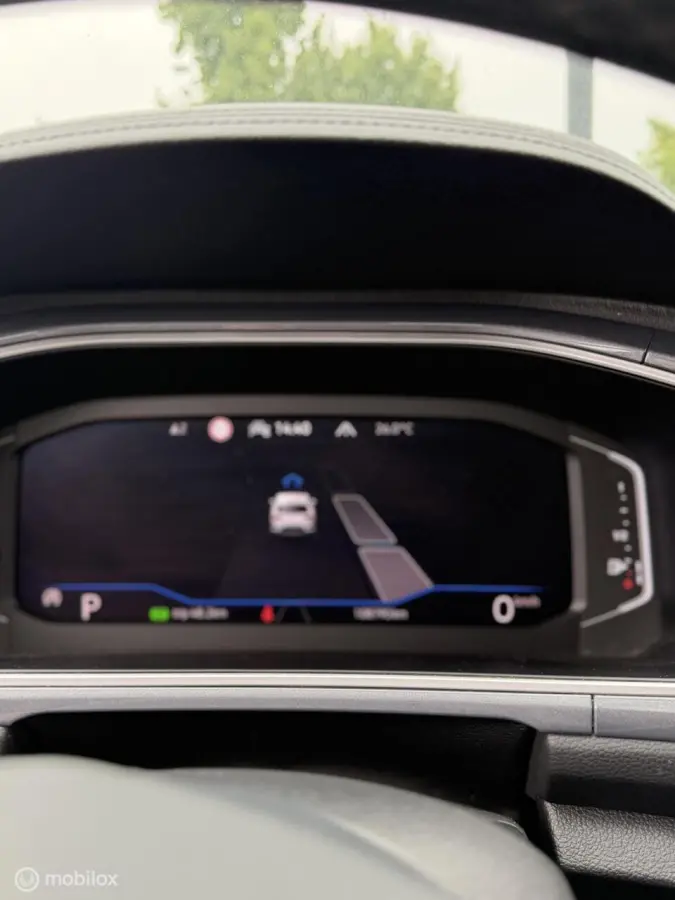 1.5 TSI DSG PANO IQ LANE KEYLESS TREKHAAK