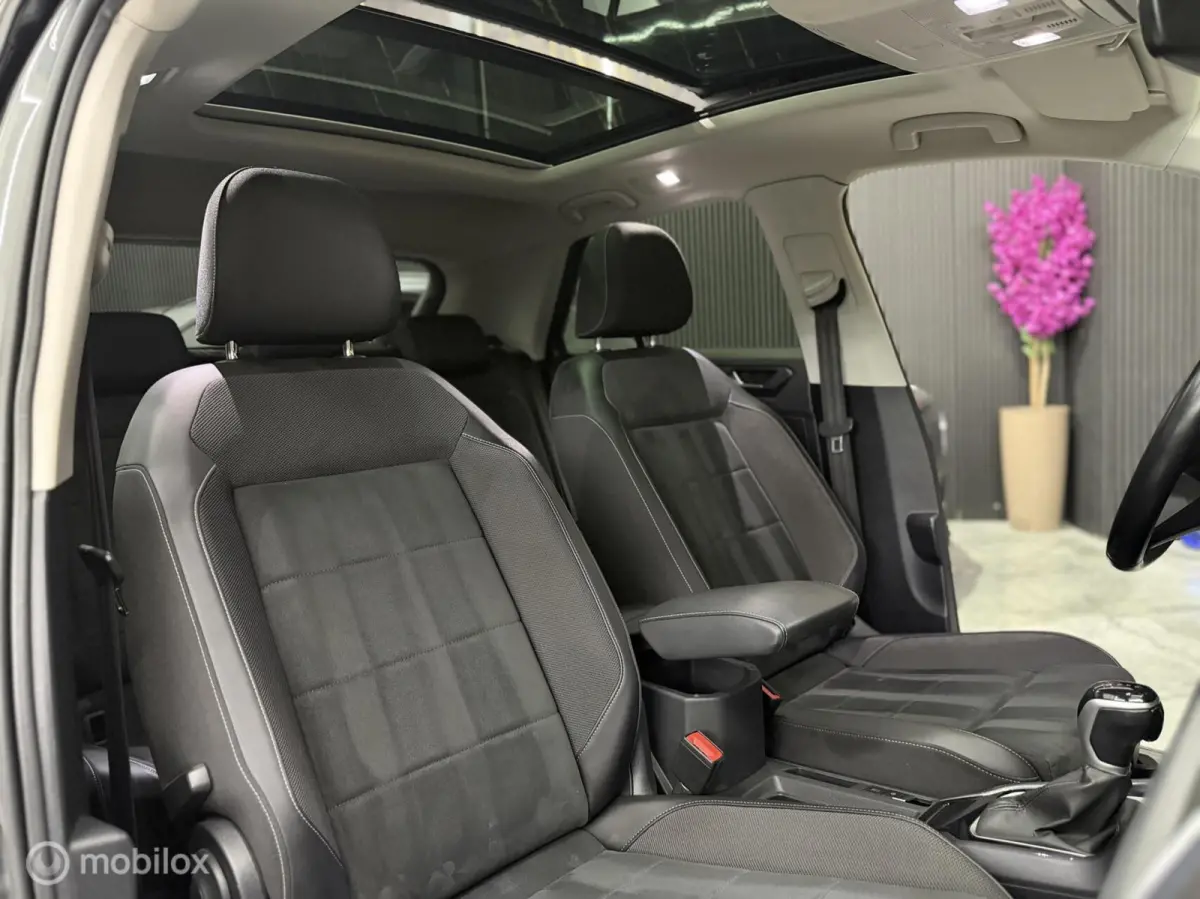 1.5 TSI DSG PANO IQ LANE KEYLESS TREKHAAK