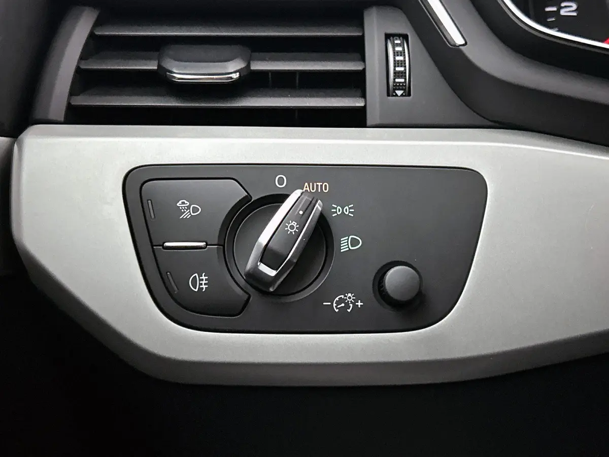 quattro 45 TFSI 245 PK | Automaat | Navigatie | Cruise control | Stoelverwarming | Apple Carplay | Android Auto | Lichtmetalen velgen |