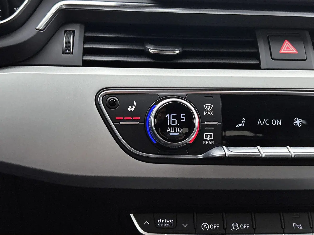 quattro 45 TFSI 245 PK | Automaat | Navigatie | Cruise control | Stoelverwarming | Apple Carplay | Android Auto | Lichtmetalen velgen |