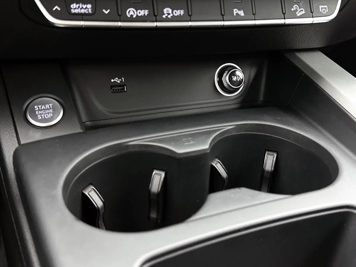quattro 45 TFSI 245 PK | Automaat | Navigatie | Cruise control | Stoelverwarming | Apple Carplay | Android Auto | Lichtmetalen velgen |