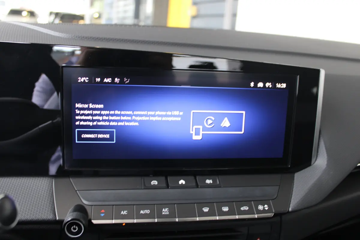 1.2 Edition | LED koplampen | Apple Carplay/ Android Auto | Climate control |