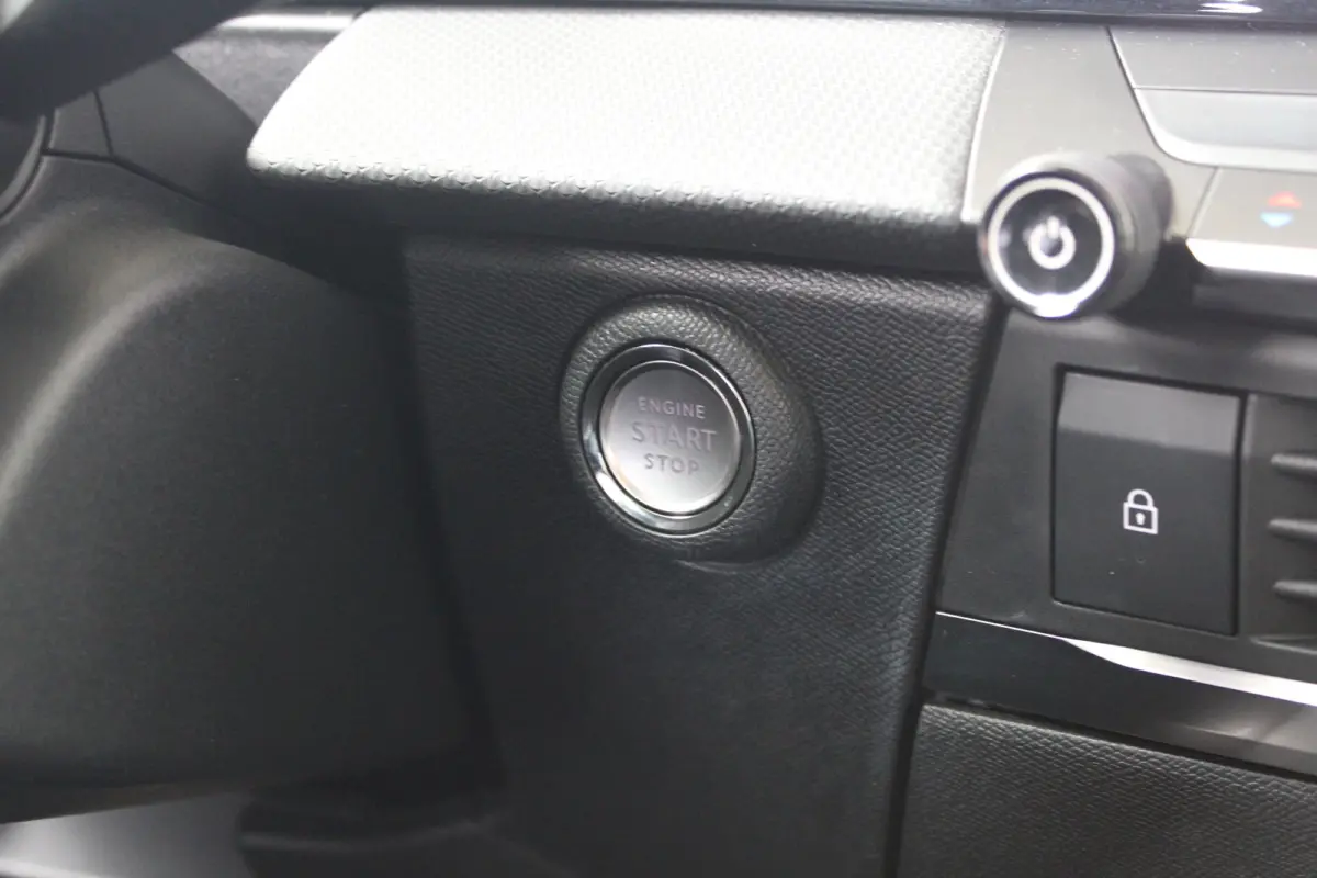 1.2 Edition | LED koplampen | Apple Carplay/ Android Auto | Climate control |
