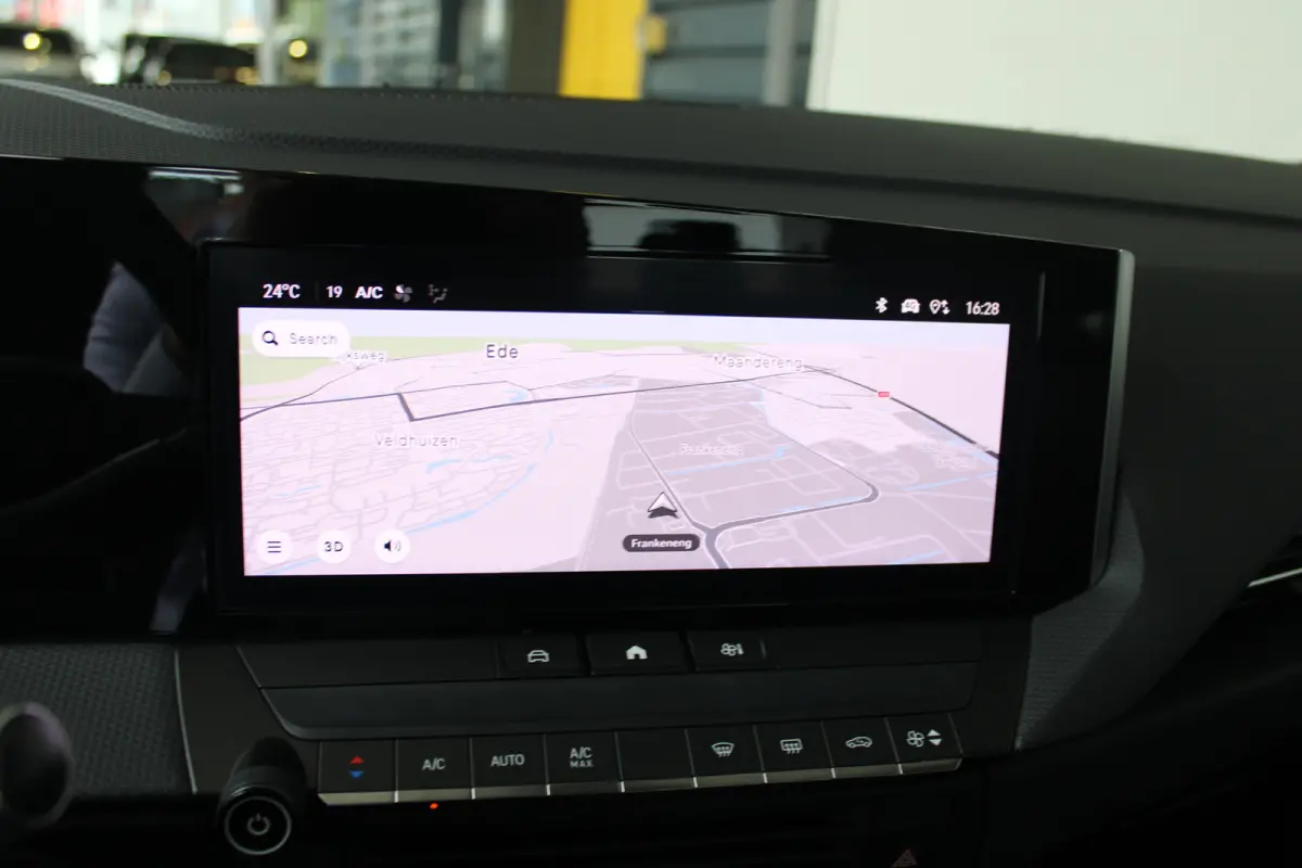 1.2 Edition | LED koplampen | Apple Carplay/ Android Auto | Climate control |