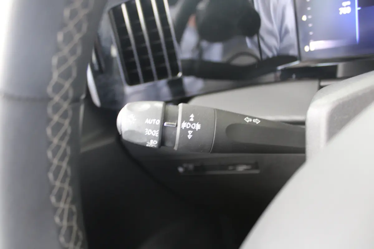 1.2 Edition | LED koplampen | Apple Carplay/ Android Auto | Climate control |