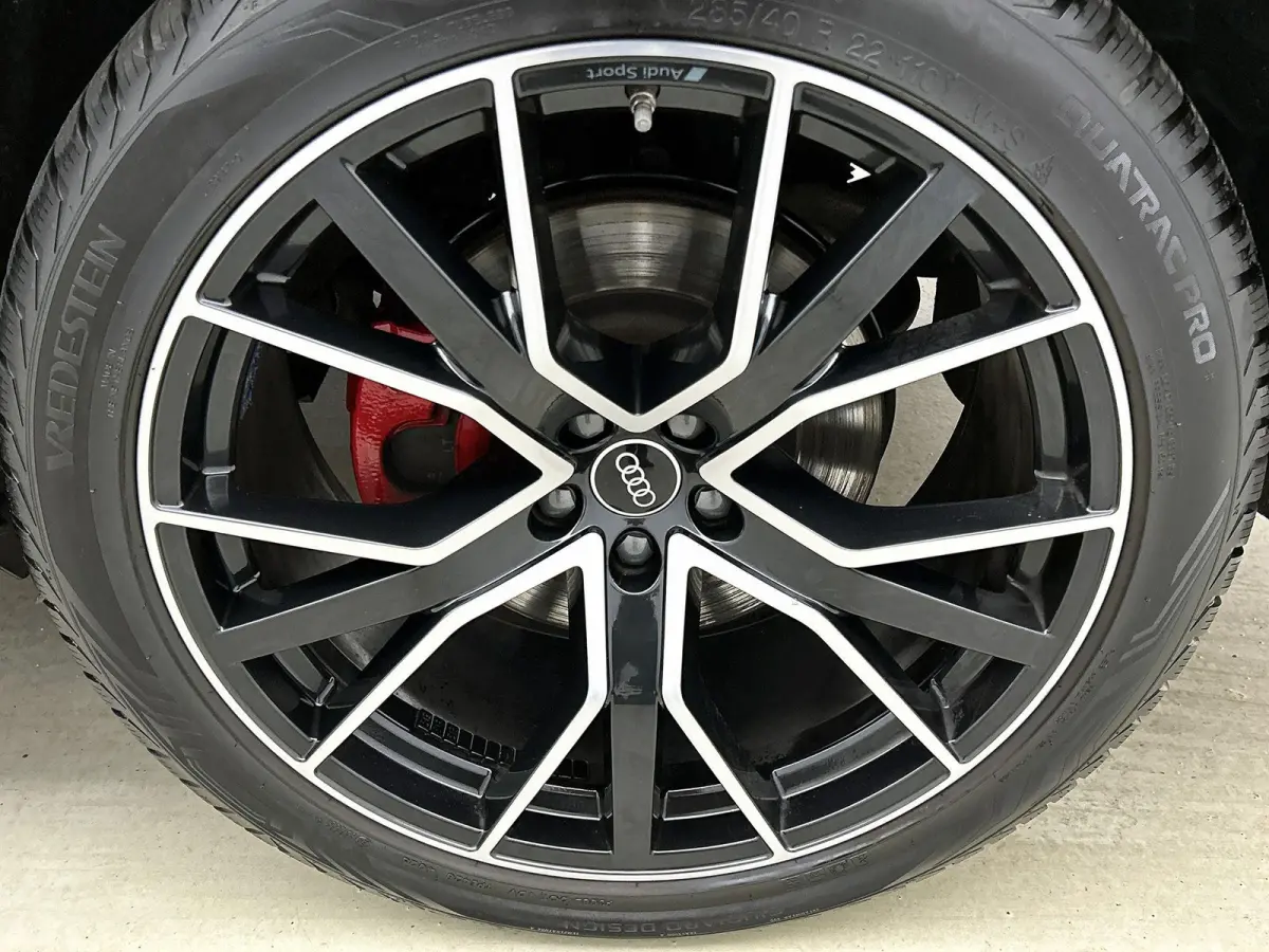60 TFSI e quattro Pro Line S Competition 462 PK | S-line | Panoramadak | Adaptive cruise control l Camera l Head-up display l Dodehoek detectie l Bang & Olufsen l Luchtvering l Trekhaak l Op