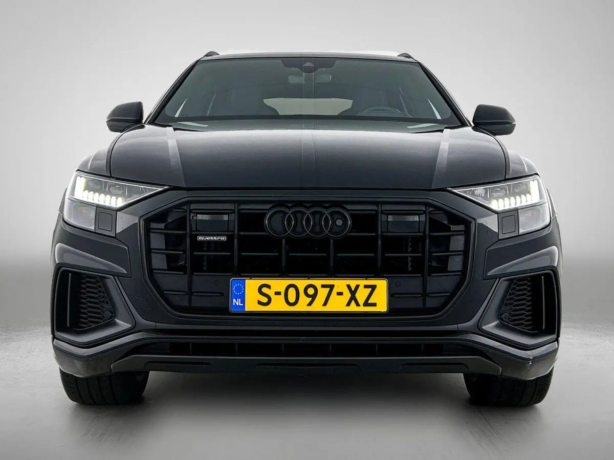60 TFSI e quattro Pro Line S Competition 462 PK | S-line | Panoramadak | Adaptive cruise control l Camera l Head-up display l Dodehoek detectie l Bang & Olufsen l Luchtvering l Trekhaak l Op