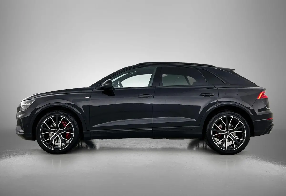 60 TFSI e quattro Pro Line S Competition 462 PK | S-line | Panoramadak | Adaptive cruise control l Camera l Head-up display l Dodehoek detectie l Bang & Olufsen l Luchtvering l Trekhaak l Op