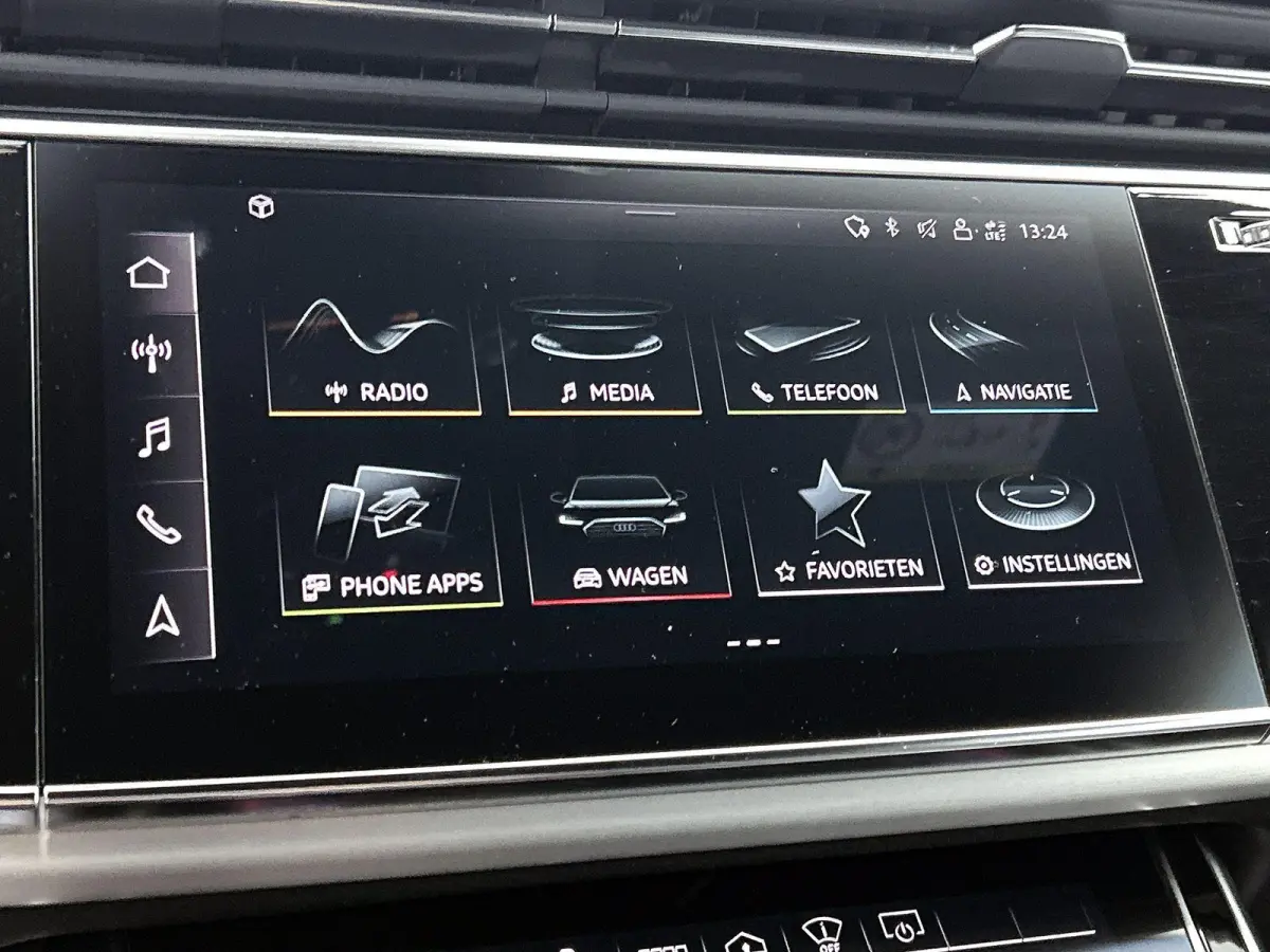 60 TFSI e quattro Pro Line S Competition 462 PK | S-line | Panoramadak | Adaptive cruise control l Camera l Head-up display l Dodehoek detectie l Bang & Olufsen l Luchtvering l Trekhaak l Op