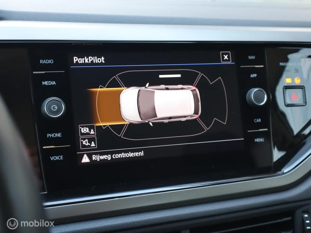 1.0 TSI Highline Beats CarPlay PDC Clima ACC