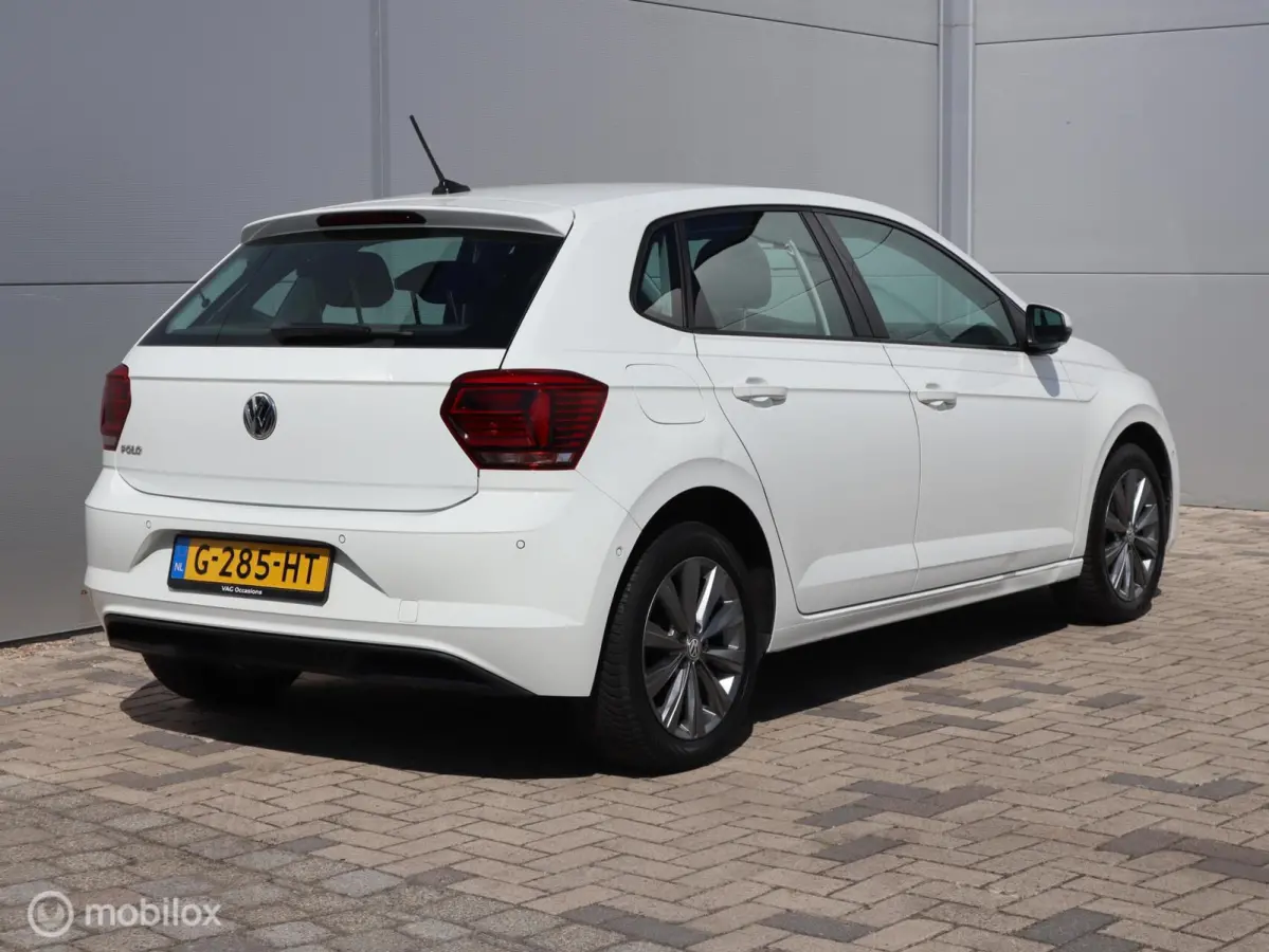 1.0 TSI Highline Beats CarPlay PDC Clima ACC